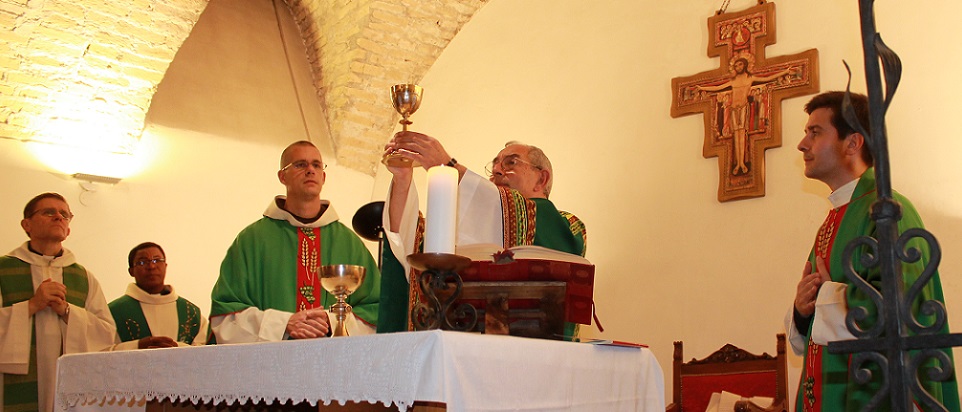 Friday 14 June saw the closing of the Academic Year 2018-2019. Students, professors and academic authorities celebrated the end of a year of intense study.