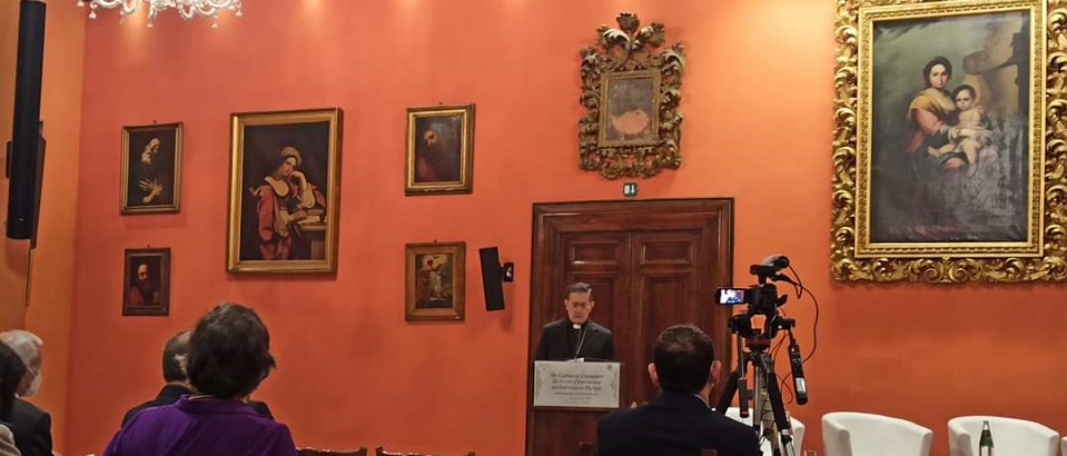 On 8-9 November 2021, Professor Diego Sarrió Cucarella, the President of PISAI, participated as panelist at a conference entitled “The Culture of Encounter: The Future of Intercultural and Interreligious Dialogue”