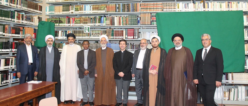 Il 30 maggio 2022 il PISAI ha ospitato la visita di una delegazione della Repubblica Islamica dell’Iran guidata dall’Ayatollah Alireza Aarafi