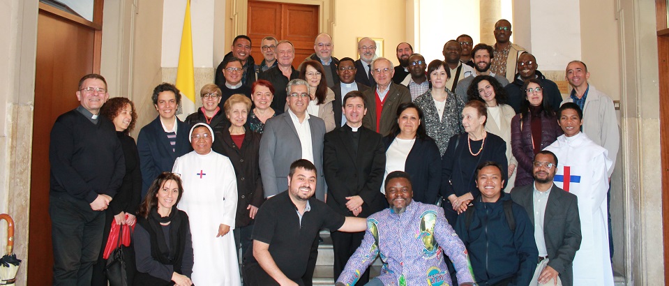 Venerdì 4 aprile 2025 si è tenuta presso la Biblioteca Maurice Borrmans del PISAI la giornata di studio “Considerazioni sulla moralità secondo la tradizione islamica”, con la prof.ssa Ida Zilio-Grandi